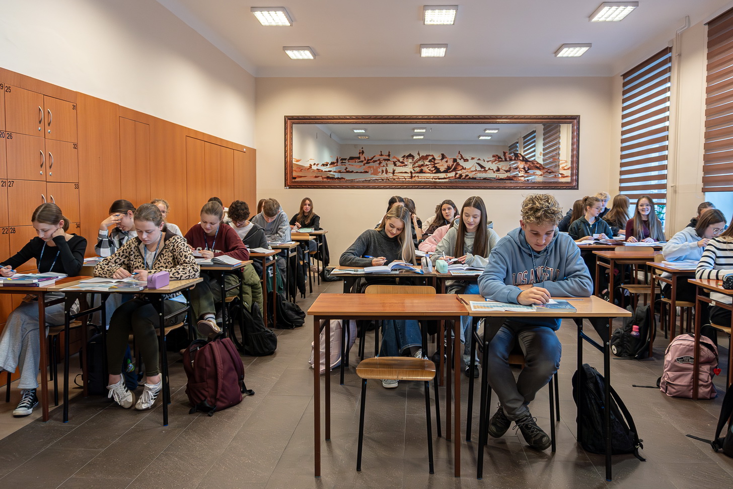 Zdjęcie 06.11.2025 Wybory (9 z 31)b2abcc63-596c-4278-b906-2e9c19cfc49d.jpg w galerii Wybory do Samorządu Uczniowskiego